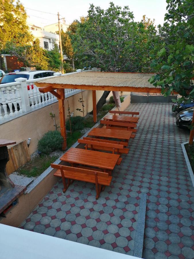 Apartmani Nada เคลโนวีซา ภายนอก รูปภาพ