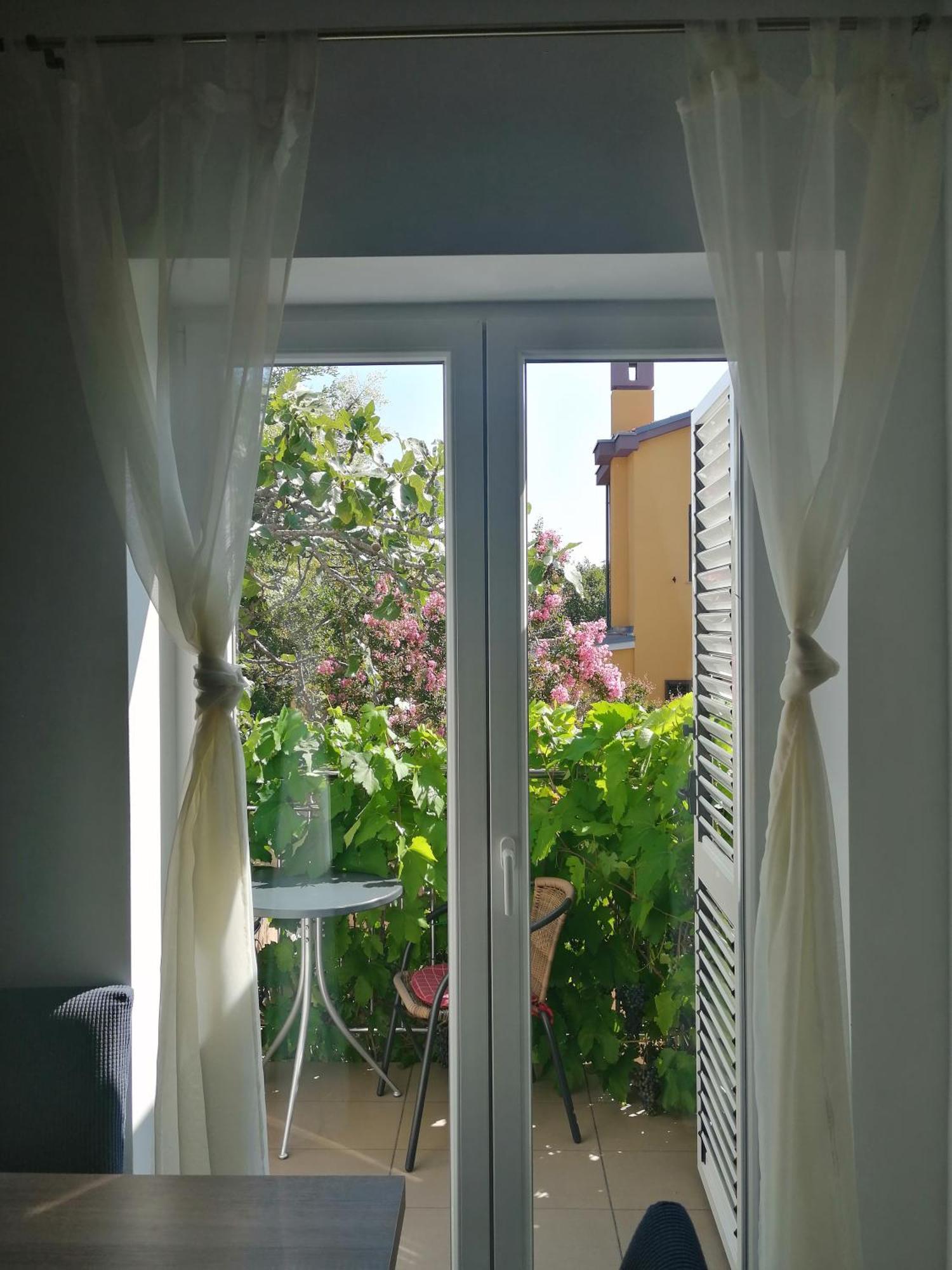Apartmani Nada เคลโนวีซา ห้อง รูปภาพ