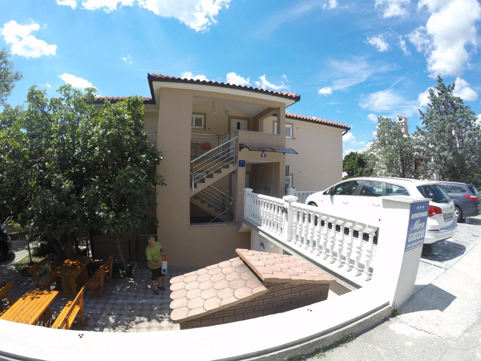 Apartmani Nada เคลโนวีซา ภายนอก รูปภาพ