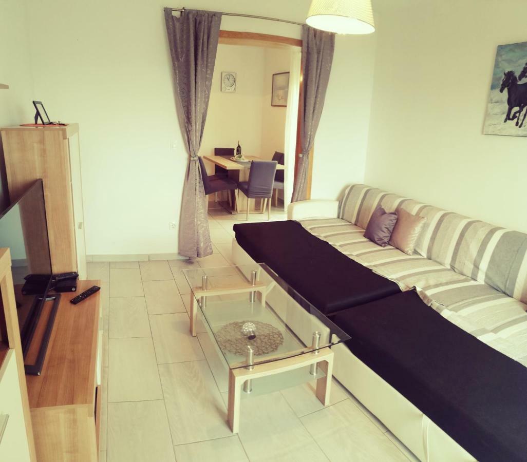 Apartmani Nada เคลโนวีซา ภายนอก รูปภาพ