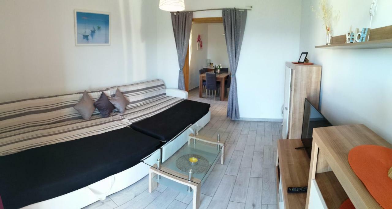 Apartmani Nada เคลโนวีซา ภายนอก รูปภาพ